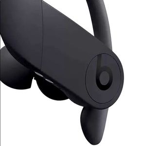 Power Beats Pro Right earbud